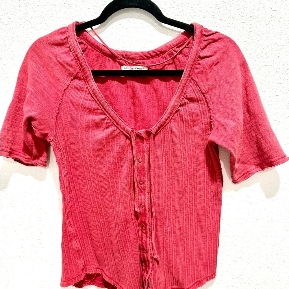 We The Free Red Ribbed Button-Front‎ The Free Daisy Tee M - Picture 10 of 10